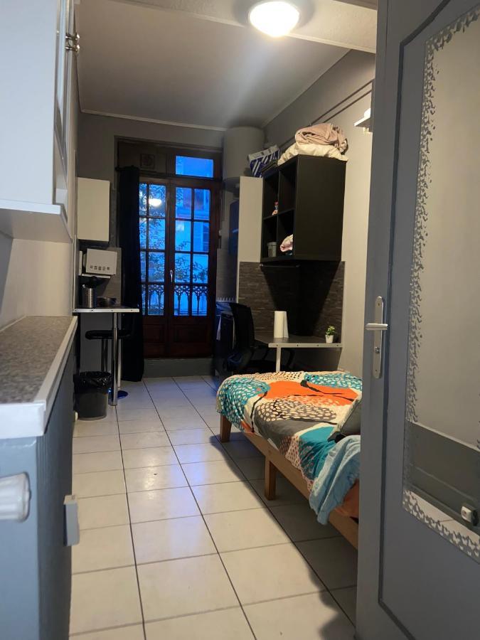 Ferienwohnung Emplacement Ideal : Studio Au Coeur De Dijon Disponible En Location Exterior foto