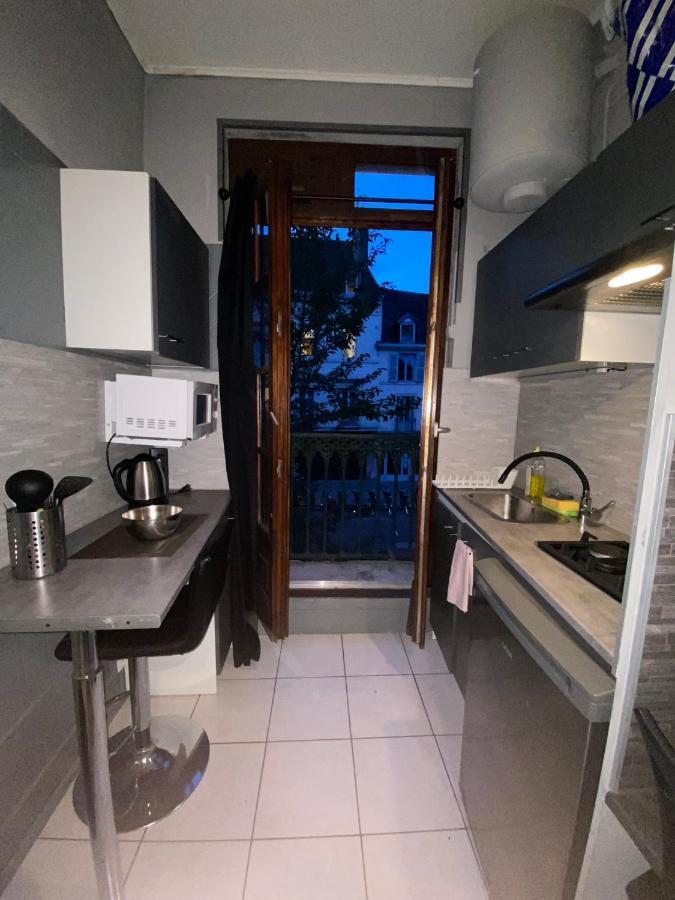 Ferienwohnung Emplacement Ideal : Studio Au Coeur De Dijon Disponible En Location Exterior foto